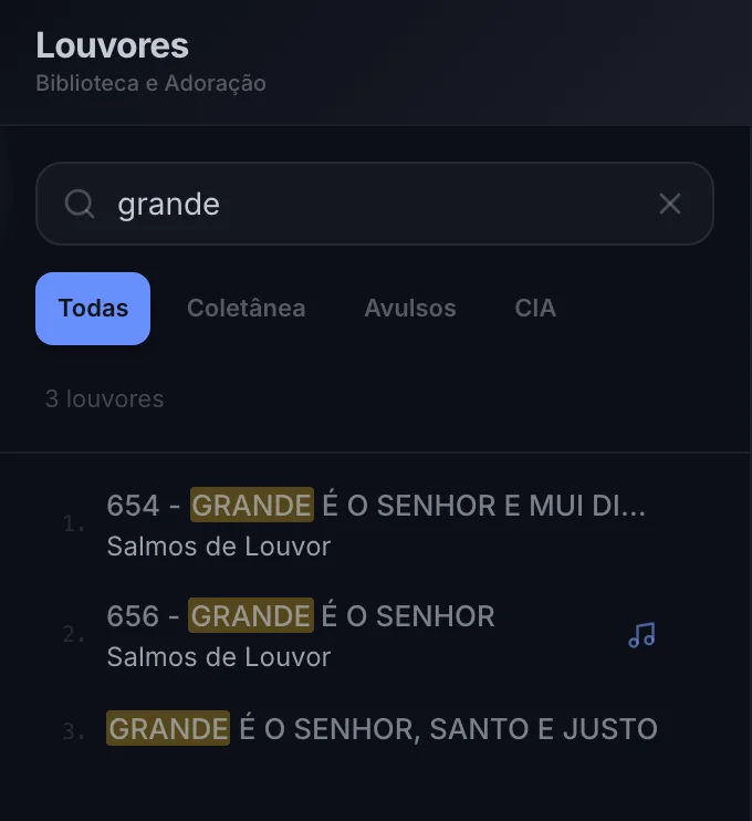 Campo de busca com um termo digitado, a lista filtrada com o termo destacado e a mensagem com o total de louvores encontrados.