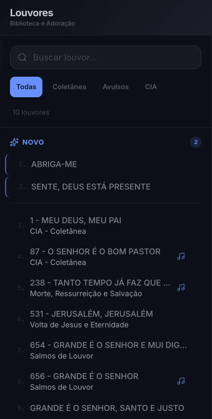 Lista de louvores com a seção Novo no topo, alguns louvores com o ícone de áudio e o contador de louvores abaixo dos filtros.