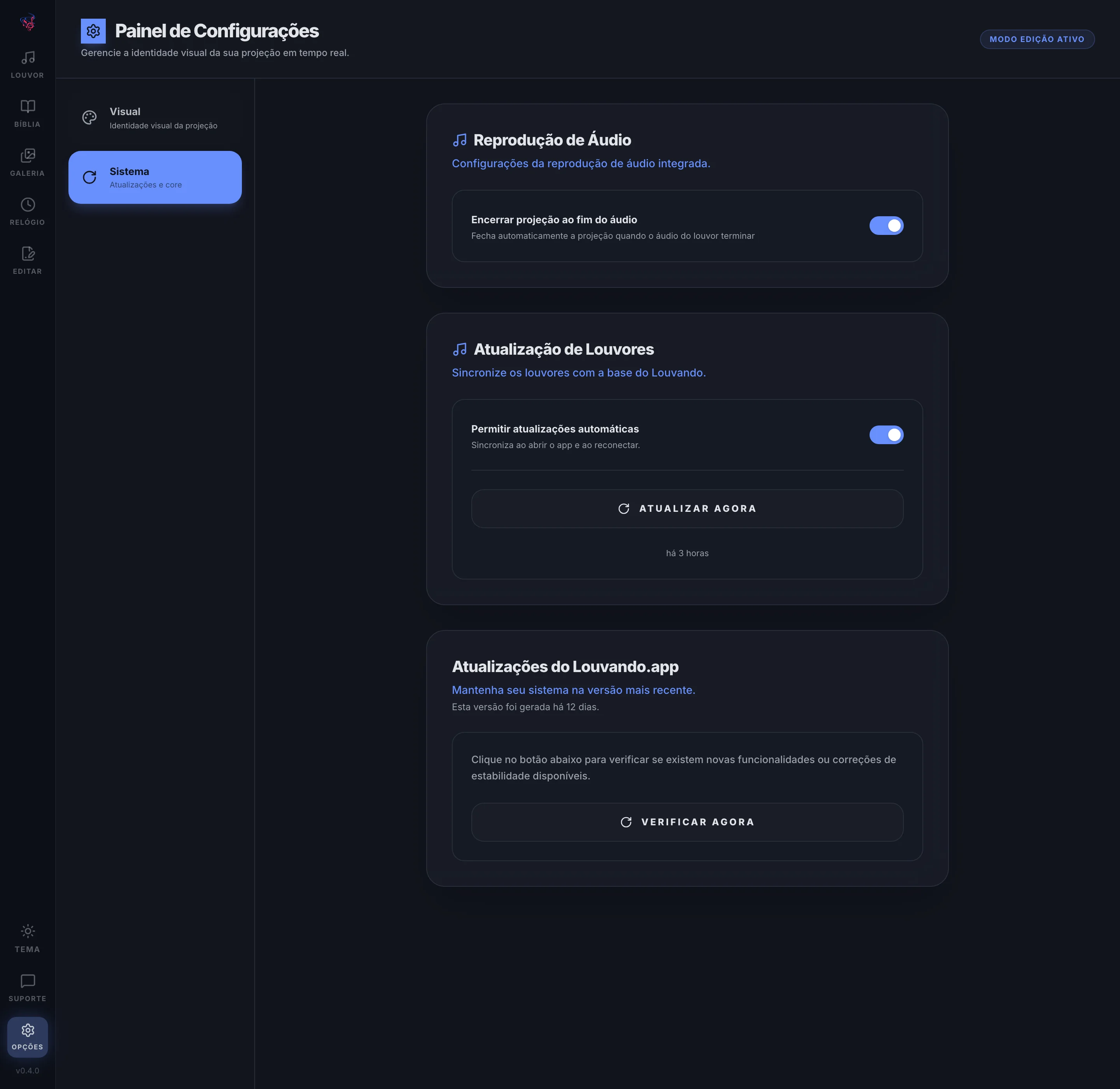 Opções, aba Sistema, com os quadros Reprodução de Áudio, Atualização de Louvores e Atualizações do Louvando.app.