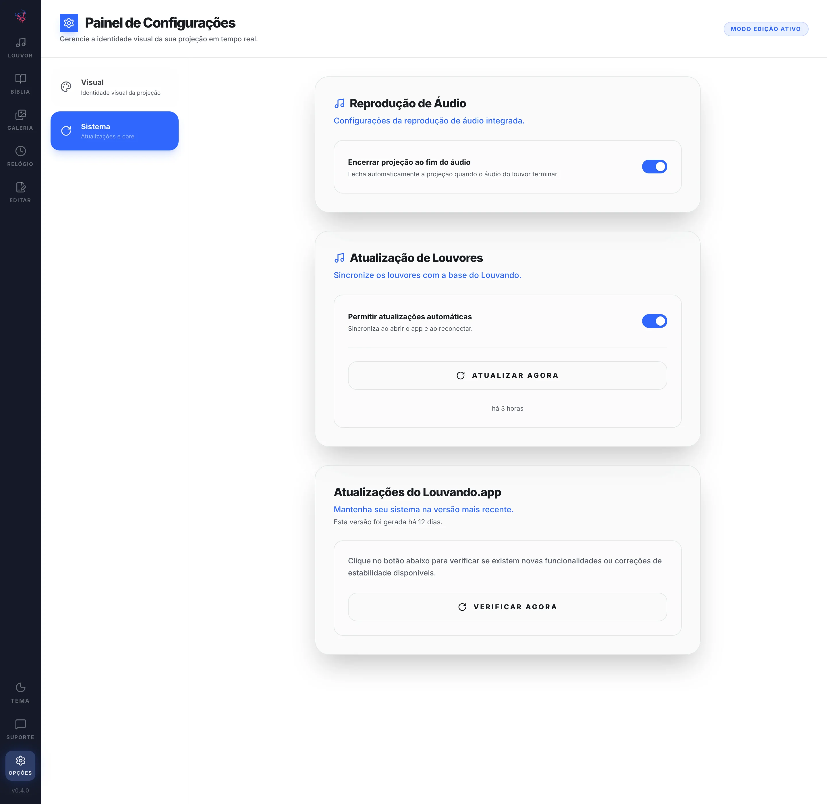 Opções, aba Sistema, com os quadros Reprodução de Áudio, Atualização de Louvores e Atualizações do Louvando.app.